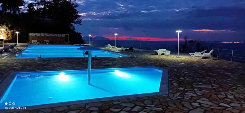 Aldi'S Guest House Vlorë Esterno foto
