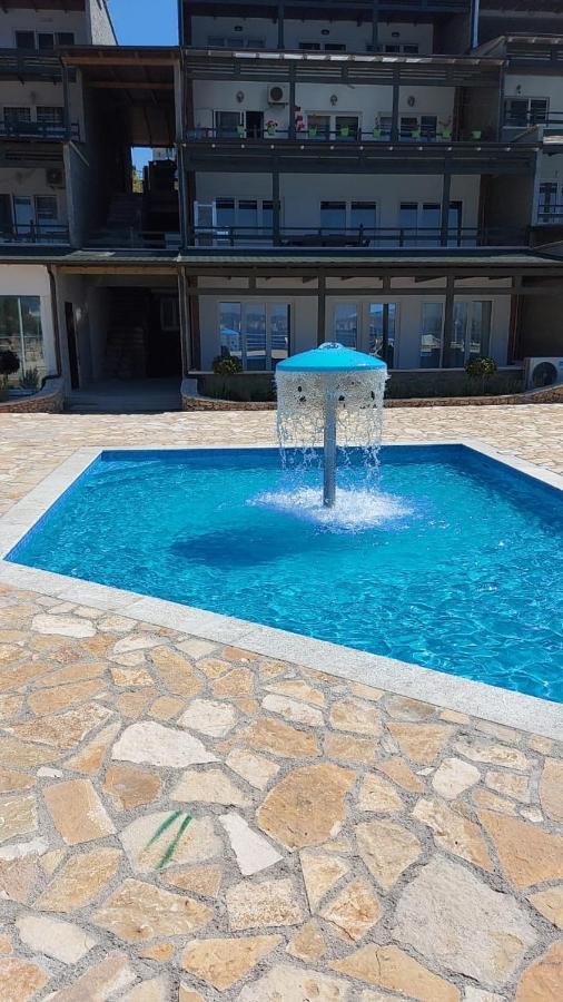 Aldi'S Guest House Vlorë Esterno foto