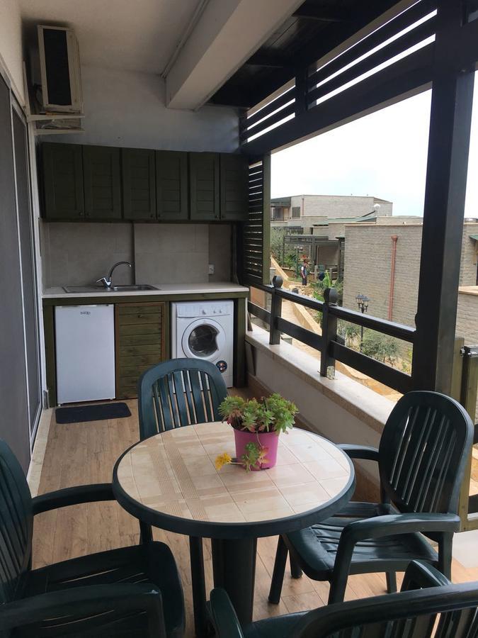 Aldi'S Guest House Vlorë Esterno foto