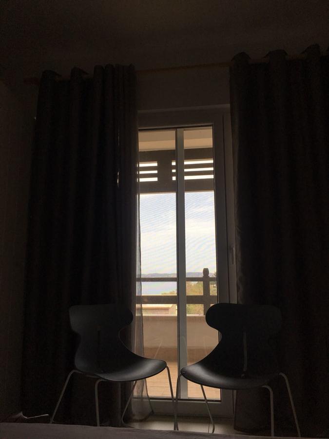 Aldi'S Guest House Vlorë Esterno foto